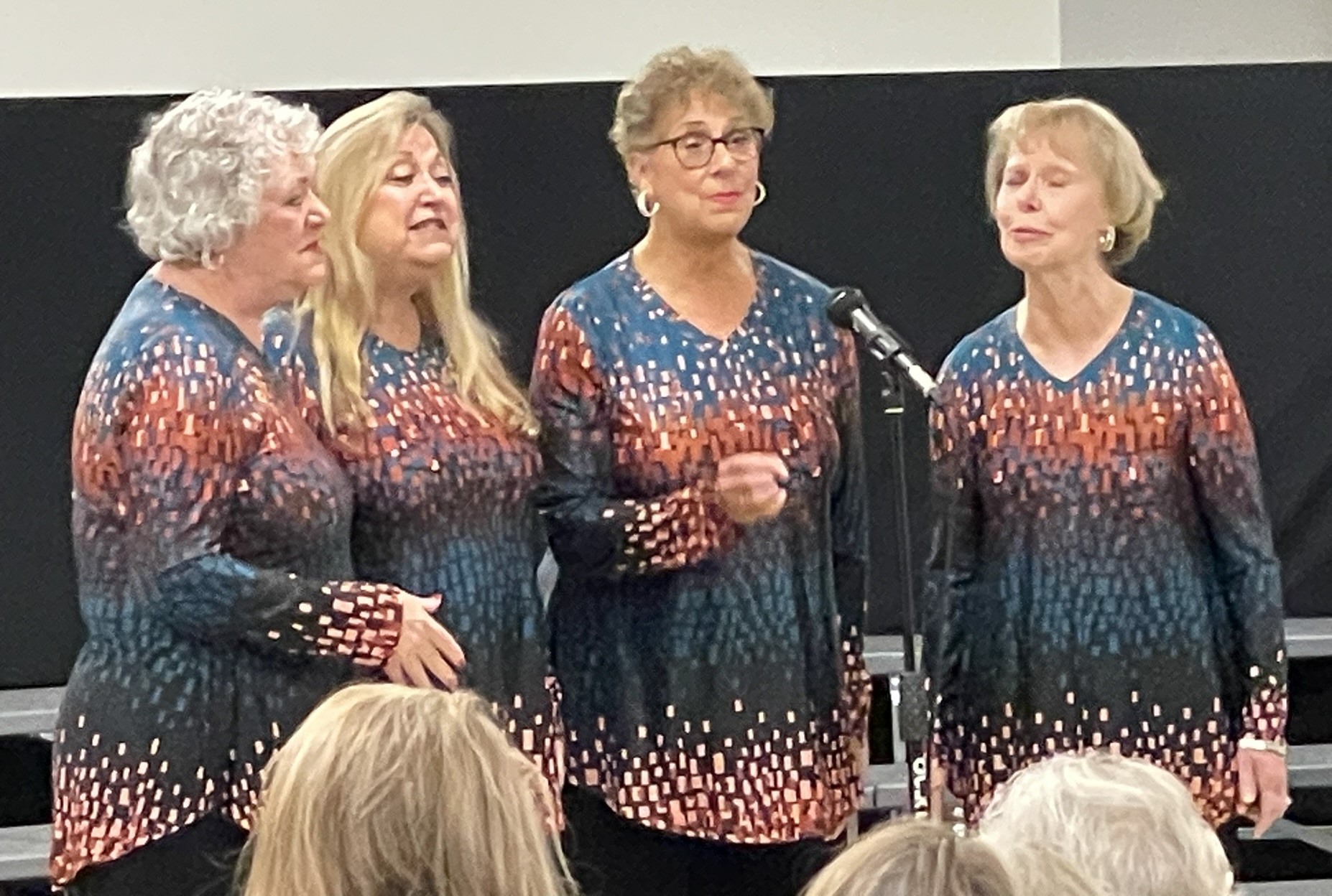 to Evergreen Chorus Evergreen Chorus